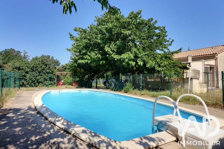 Maison 5 pièces 106 m² · à Saint-Maximin-la-Sainte-Baume · 106 m² · 385 000 €