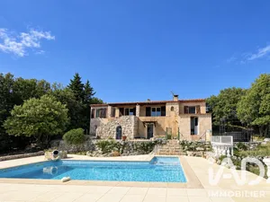 Maison à Mons (83440)