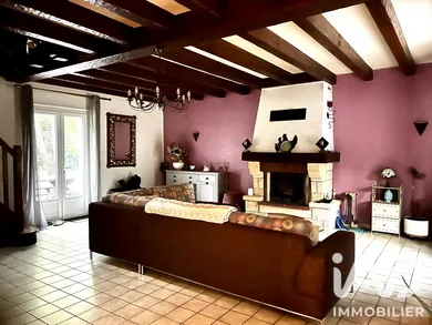Maison à Saint-Priest-de-Gimel (19800)