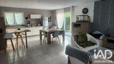 Pavillon à Forges-les-Eaux (76440)