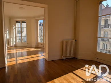 Apartment in Grenoble (38000)