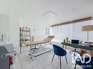 Commercial in Pavilly (76570)
