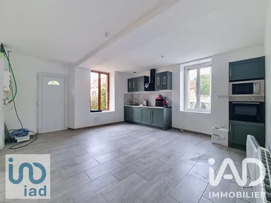 Immeuble à Égleny (89240)