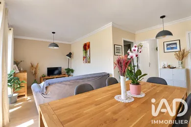 Apartment in Aix-en-Provence (13100)