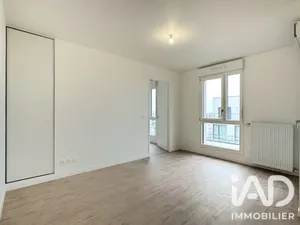 Apartment in Rosny-sous-Bois (93110)