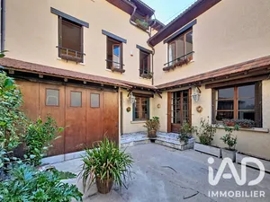 Traditional house in Ivry-sur-Seine (94200)