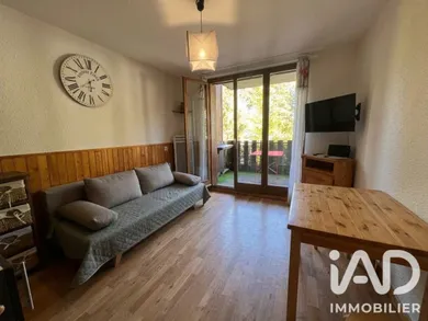 Appartement à MONCLAR (04140)