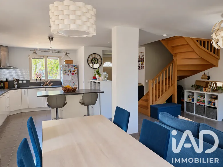 Maison 5 pièces 108 m² · à Chaleins · 108 m² · 292 000 €
