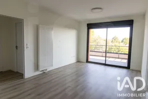 Apartment in Fleury-les-Aubrais (45400)