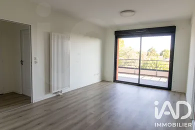 Apartment in Fleury-les-Aubrais (45400)