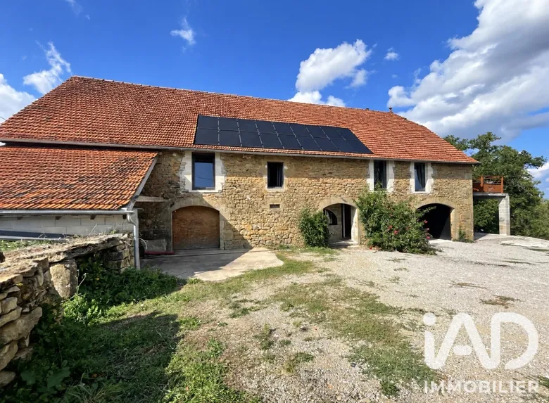Maison 5 pièces 181 m² · à Miers · 181 m² · 366 000 €