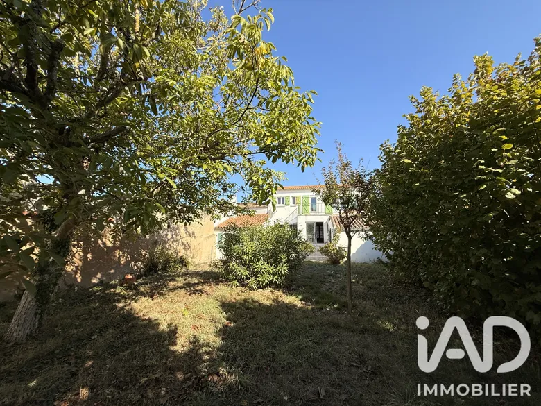 Maison 5 pièces 98 m² · à Loix · 98 m² · 613 600 €