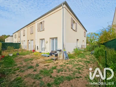 Duplex à Grisy-Suisnes (77166)