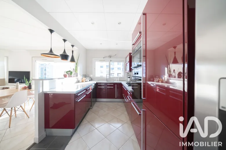 Appartement 4 pièces 95 m² · à Villeurbanne · 95 m² · 299 000 €