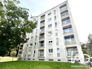 Apartment in Rennes (35700)