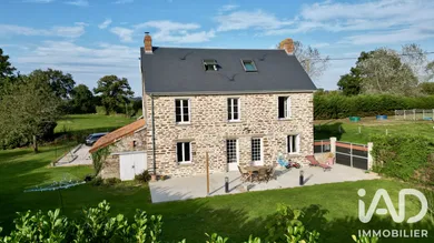 Maison de village à Saint-Plancher  (50400)