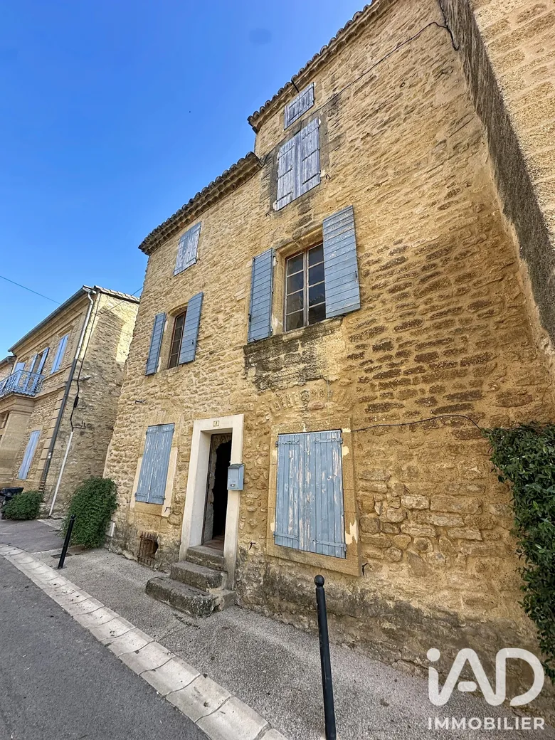Maison 6 pièces 175 m² · à Vers-Pont-du-Gard · 175 m² · 260 000 €