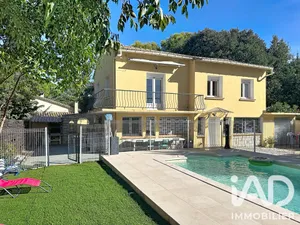 House in Nîmes (30900)