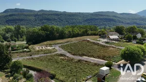 Terrain à bâtir à Cressin-Rochefort (01350)