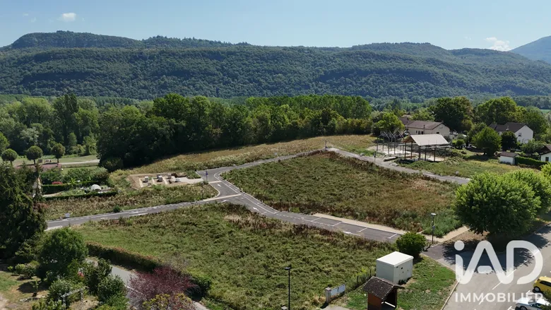Terrain 463 m² · à Cressin-Rochefort · 72 900 €