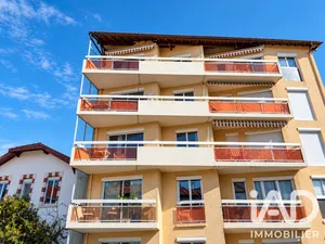 Apartment in Biarritz (64200)