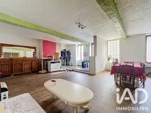 Maison de village à Courson-les-Carrières (89560)