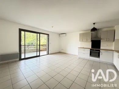 Appartement à Fabrègues (34690)