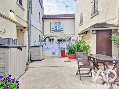 Maison de ville à Villeneuve-le-Roi (94290)