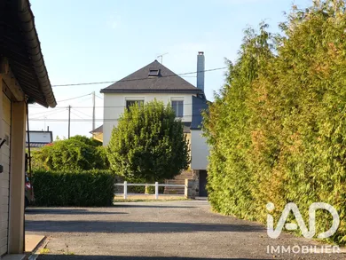 Maison à Aron (53440)