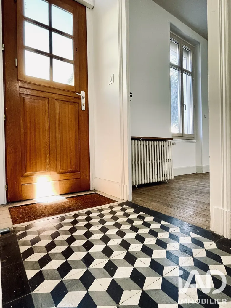 Maison 7 pièces 105 m² · au Blanc · 105 m² · 129 000 €