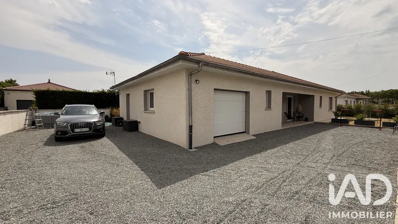 Maison 5 pièces 140 m² · à Riorges · 140 m² · 299 900 €