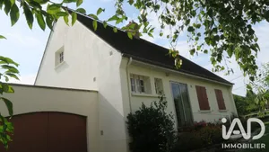 Pavillon à Neuvy-Sautour (89570)