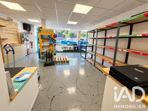 Commercial in Toulon (83200)