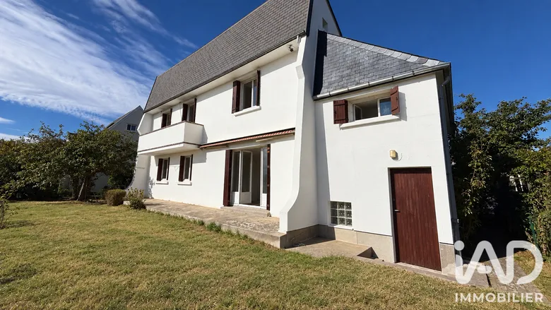 Maison 8 pièces 153 m² · à Palaiseau · 153 m² · 469 000 €