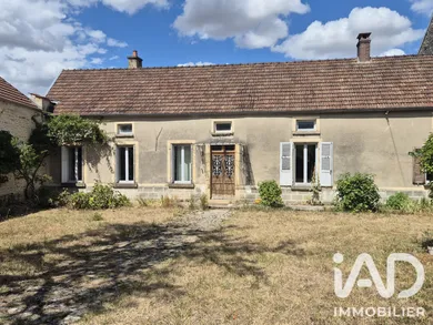 Maison de campagne à Sennevoy-le-Bas (89160)