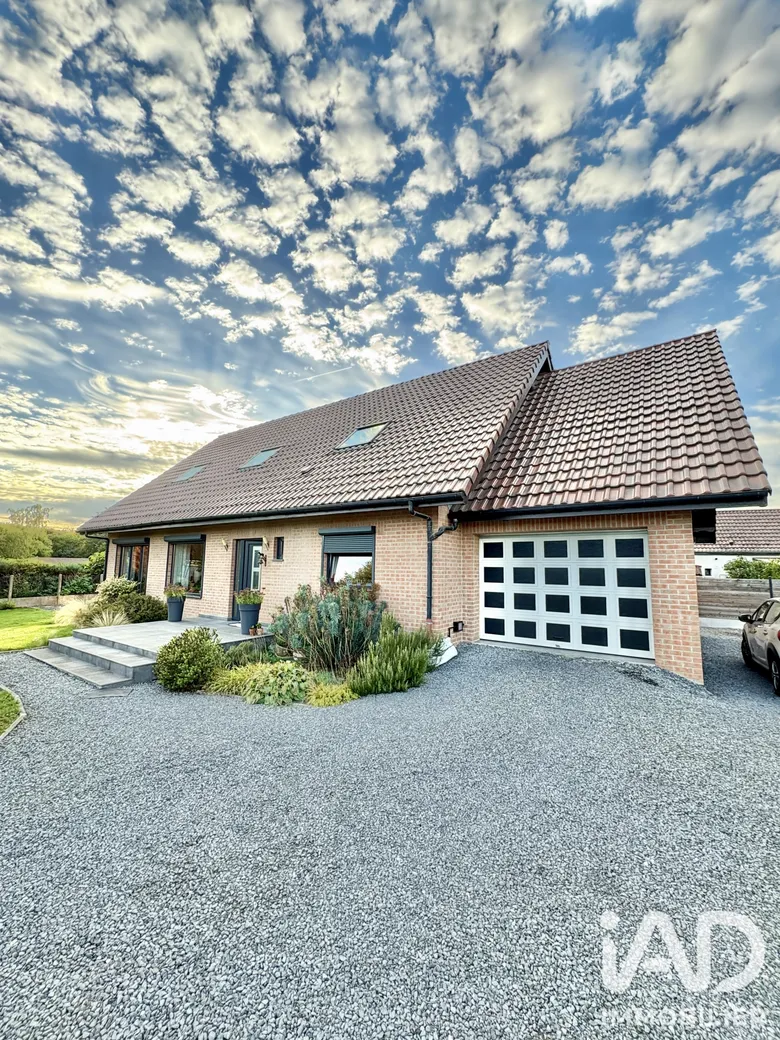 Maison 7 pièces 176 m² · à Nivelle · 176 m² · 469 000 €