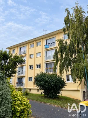 Apartment in Igny (91430)