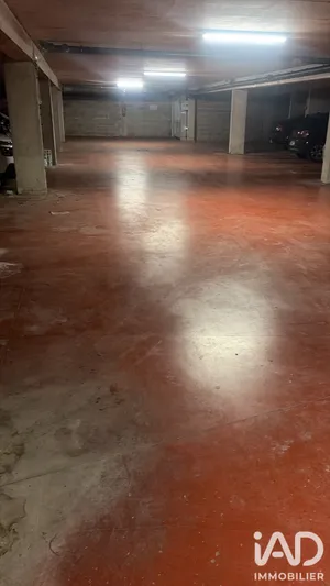 Parking in Saint-Germain-sur-Morin (77860)