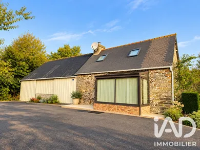 Maison de campagne à Plounévez-Quintin (22110)