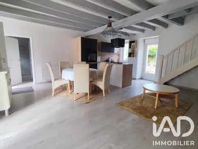 Maison à Bains-sur-Oust (35600)
