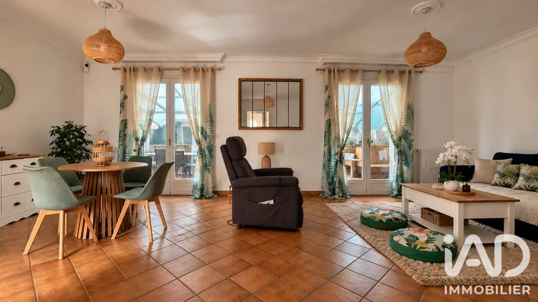 Maison 5 pièces 116 m² · à Lagny-le-Sec · 116 m² · 335 000 €
