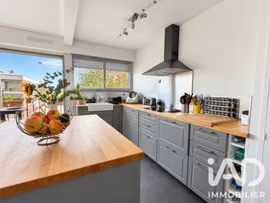 Apartment in Brunoy (91800)