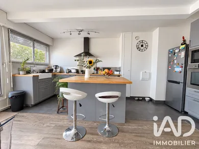 Apartment in Brunoy (91800)