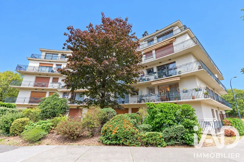 Appartement 4 pièces 99 m² · au Plessis-Robinson · 99 m² · 449 000 €