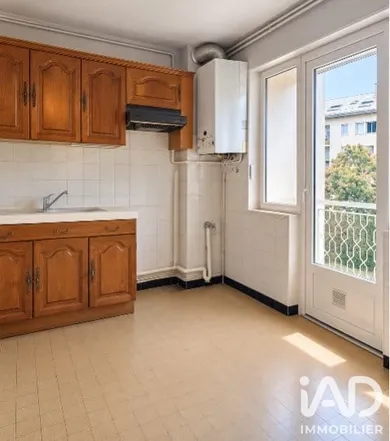 Apartment in Grenoble (38000)