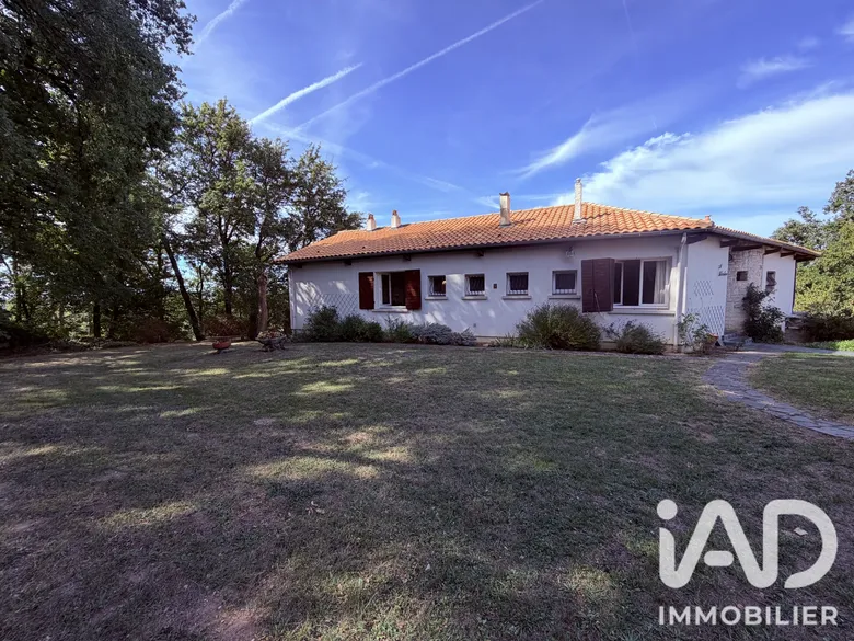 Maison 8 pièces 173 m² à Smarves