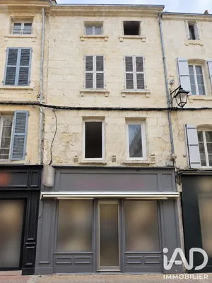 Immeuble à Niort (79000)