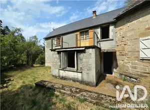 Maison de campagne à Peyrelevade (19290)