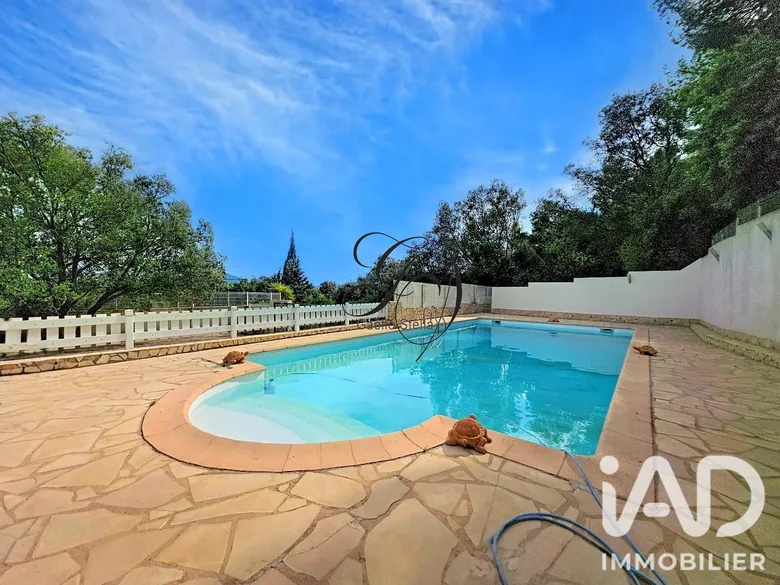 Maison 8 pièces 200 m² · à La Garde · 200 m² · 790 000 €