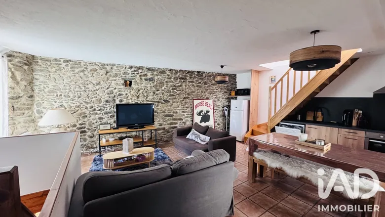 Maison 4 pièces 87 m² · à Formiguères · 86,6 m² · 230 000 €